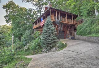 665 Laurels Road, Johnson City, TN 37601
