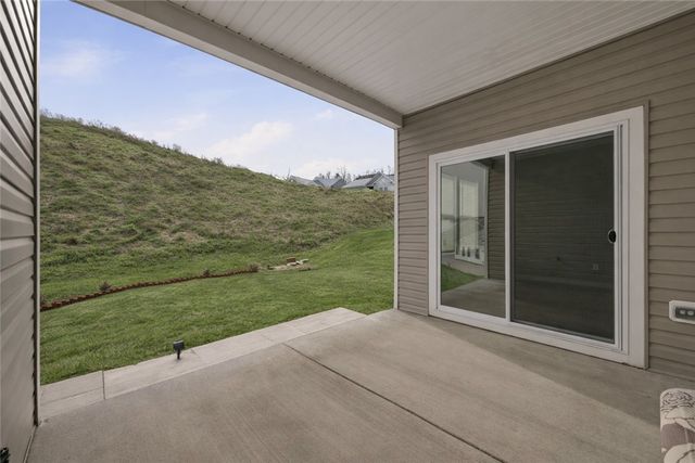 141 Deana Dr, Robinson Twp, PA 15136