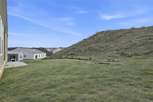 141 Deana Dr, Robinson Twp, PA 15136