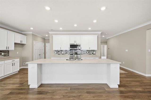 141 Deana Dr, Robinson Twp, PA 15136