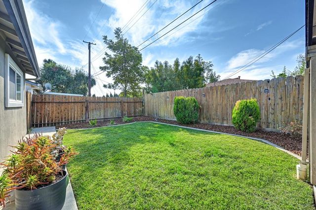 8449 Butternut Dr, Citrus Heights, CA 95621