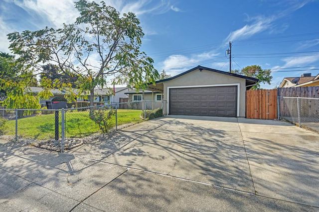 8449 Butternut Dr, Citrus Heights, CA 95621