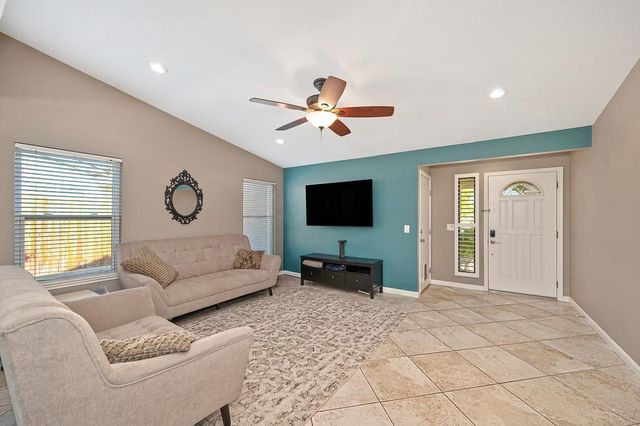 8449 Butternut Dr, Citrus Heights, CA 95621