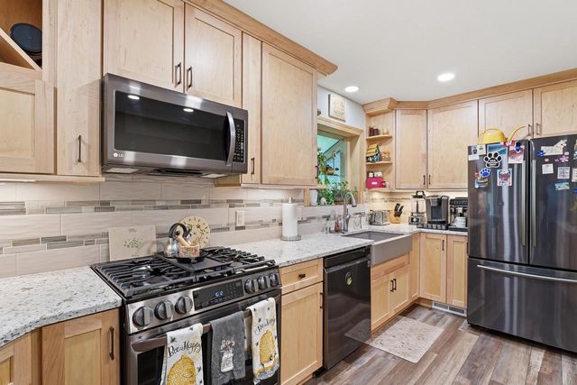 4692 Gaston Circle, Cottage Grove, WI 53527