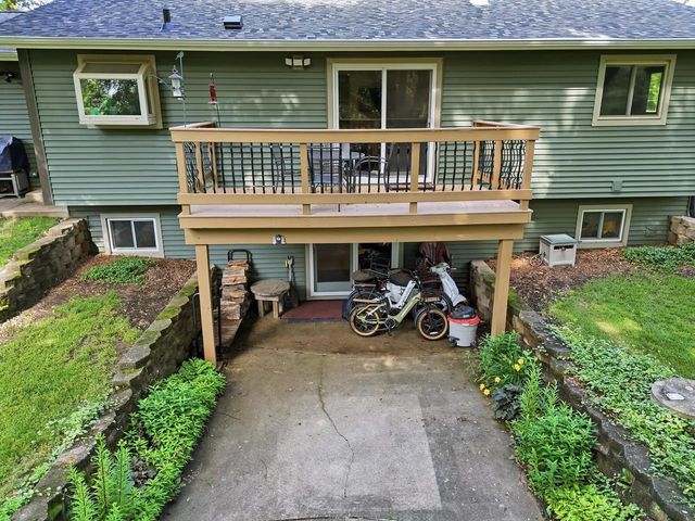 4692 Gaston Circle, Cottage Grove, WI 53527