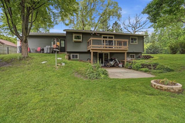 4692 Gaston Circle, Cottage Grove, WI 53527