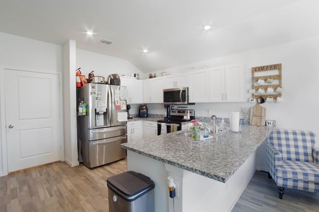 920 Avagail Avenue, Springtown, TX 76082