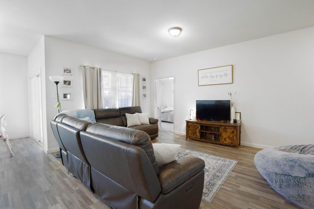 920 Avagail Avenue, Springtown, TX 76082