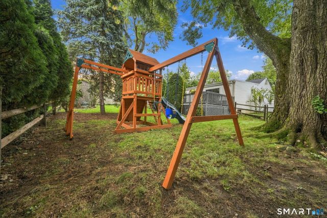 72 Sutton Drive East, Stamford, CT 06906