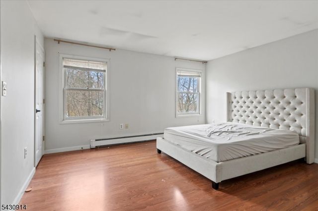 3 Cold Spring Dr, Vernon Twp., NJ 07422