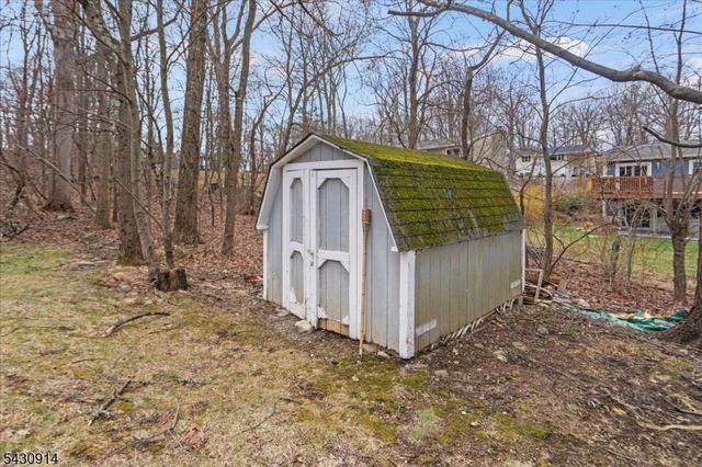 3 Cold Spring Dr, Vernon Twp., NJ 07422