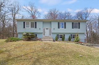 3 Cold Spring Dr, Vernon Twp., NJ 07422