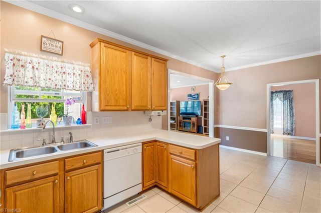 117 Huron Court, Winston-salem, NC 27103