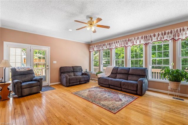 117 Huron Court, Winston-salem, NC 27103