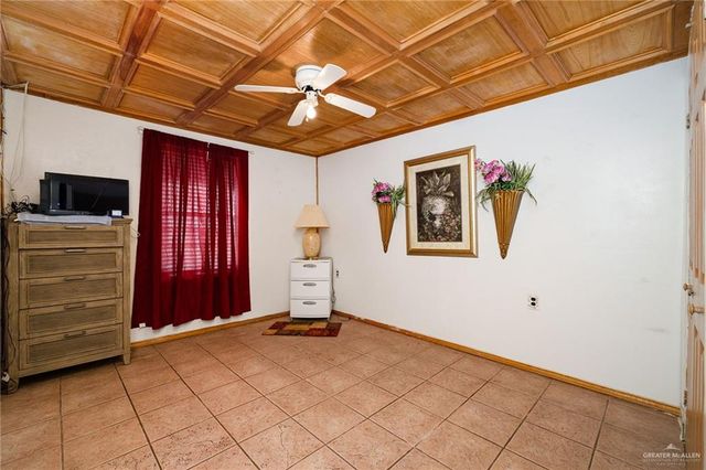 264 W Huisache Street, Rio Grande City, TX 78582