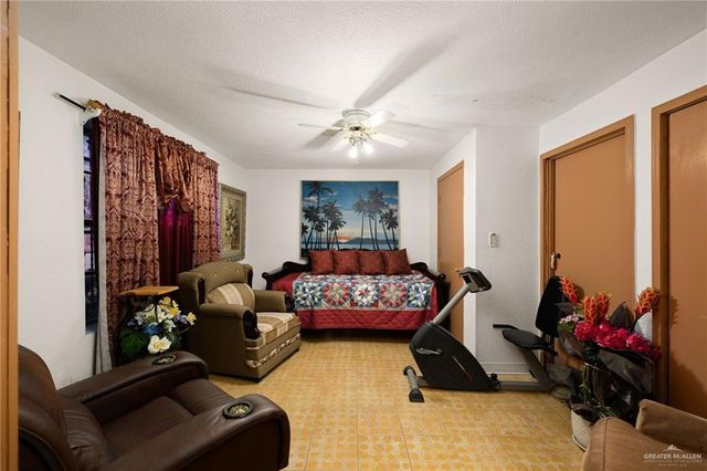 264 W Huisache Street, Rio Grande City, TX 78582