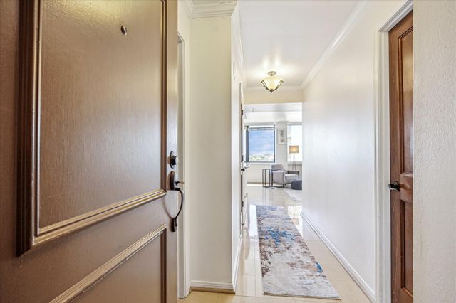 3525 Sage Road 1010, Houston, TX 77056