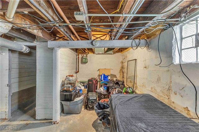 6016 Madison Avenue, Cleveland, OH 44102