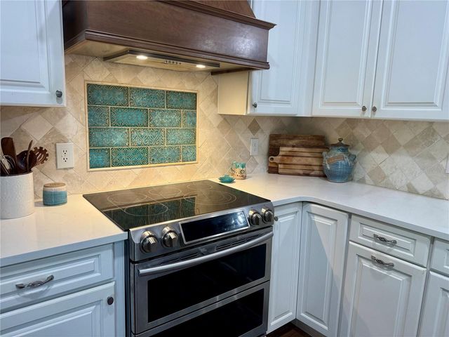 9237 SABAL PALM CIRCLE, Windermere, FL 34786