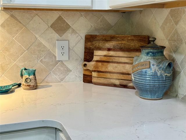 9237 SABAL PALM CIRCLE, Windermere, FL 34786