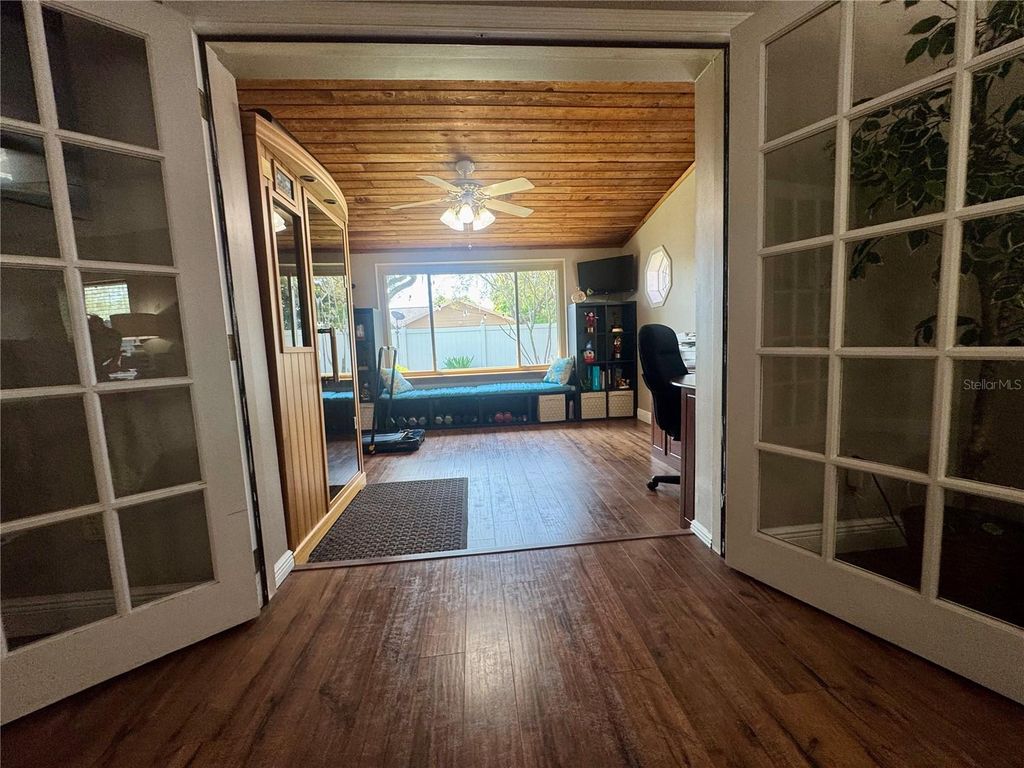 Image 24 of property listing at 9237 SABAL PALM CIRCLE, Windermere, FL 34786