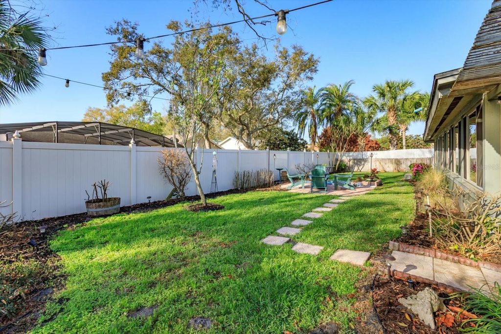 Image 38 of property listing at 9237 SABAL PALM CIRCLE, Windermere, FL 34786