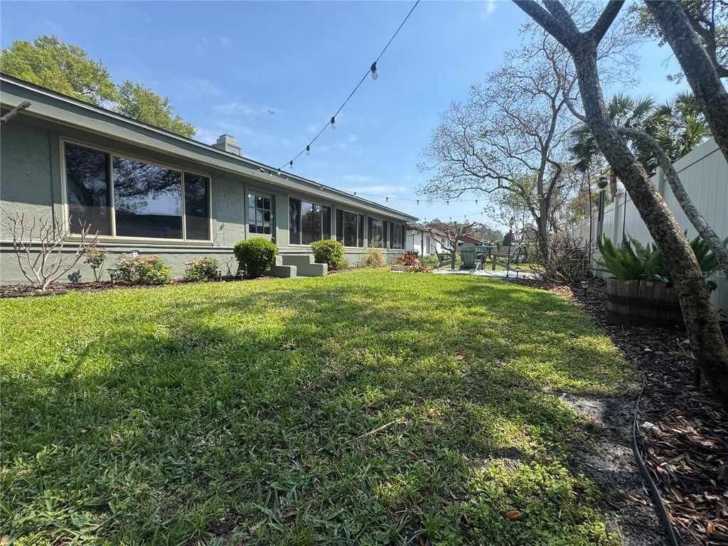 Image 42 of property listing at 9237 SABAL PALM CIRCLE, Windermere, FL 34786