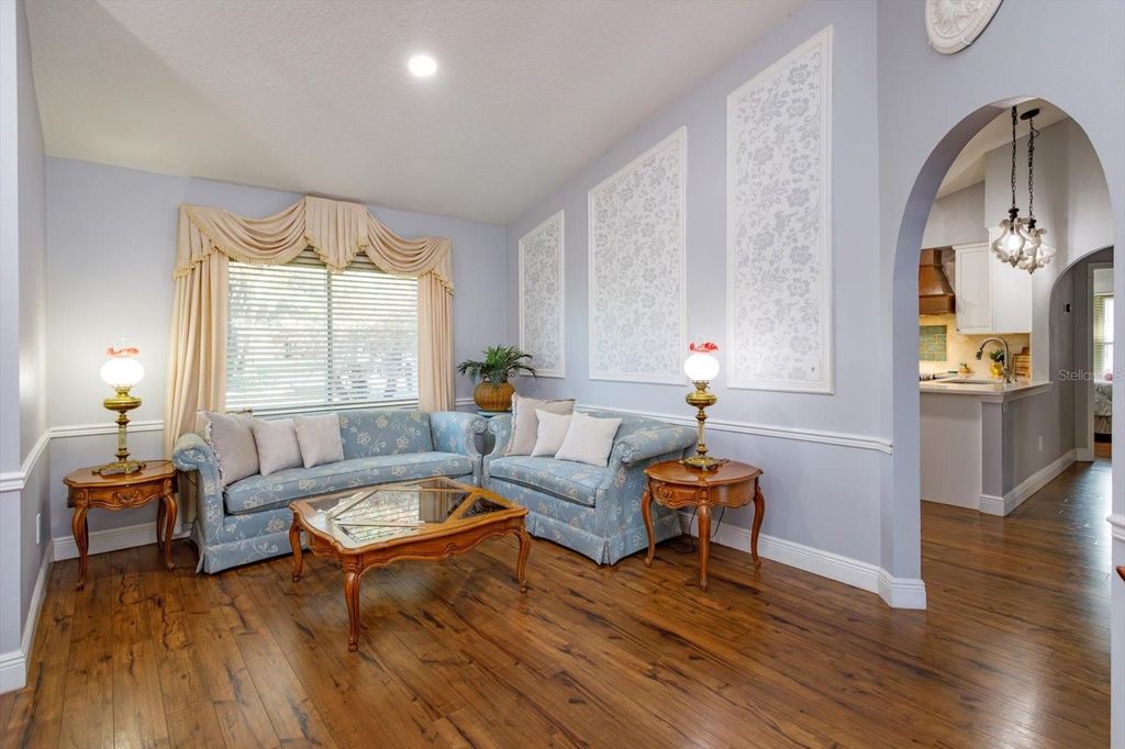 Image 7 of property listing at 9237 SABAL PALM CIRCLE, Windermere, FL 34786