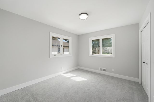 2882 Rice Creek Terrace, New Brighton, MN 55112