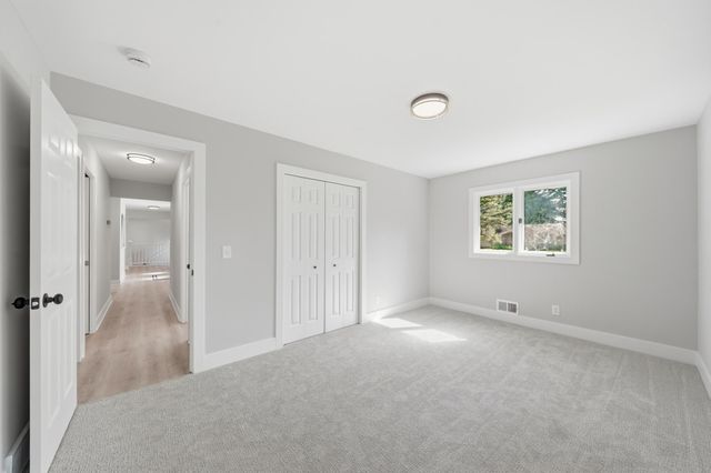 2882 Rice Creek Terrace, New Brighton, MN 55112