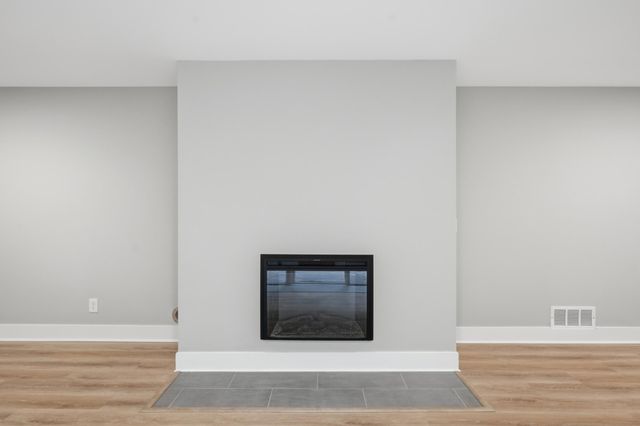 2882 Rice Creek Terrace, New Brighton, MN 55112