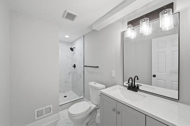 2882 Rice Creek Terrace, New Brighton, MN 55112