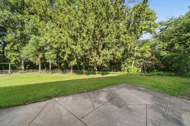 2882 Rice Creek Terrace, New Brighton, MN 55112