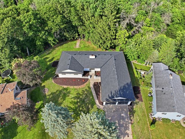 2882 Rice Creek Terrace, New Brighton, MN 55112