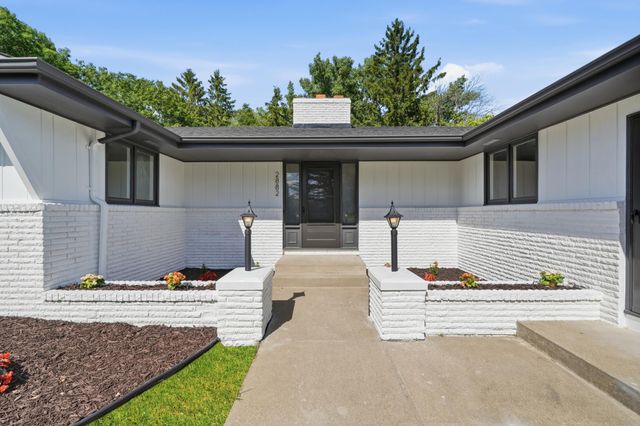2882 Rice Creek Terrace, New Brighton, MN 55112