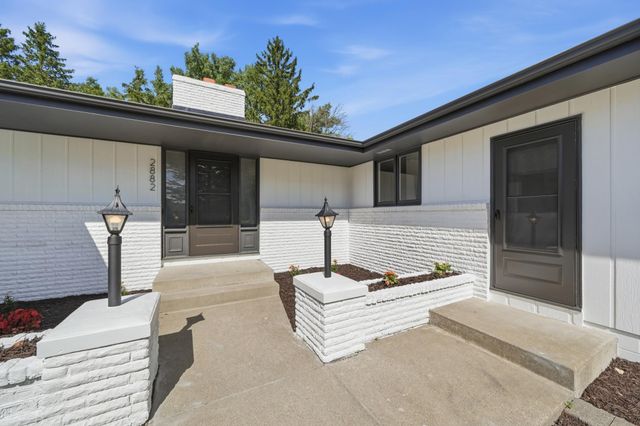 2882 Rice Creek Terrace, New Brighton, MN 55112