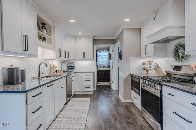 606 Driftwood Drive, Gibsonville, NC 27249