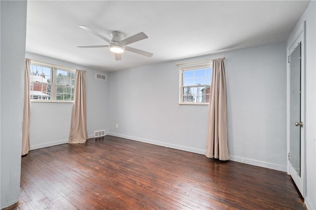 4706 E Willock, Whitehall, PA 15227