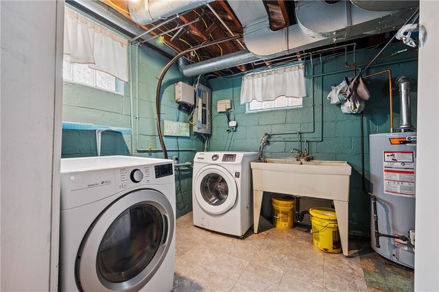 4706 E Willock, Whitehall, PA 15227