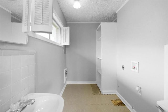 1015 Paris Street, Lake Charles, LA 70605