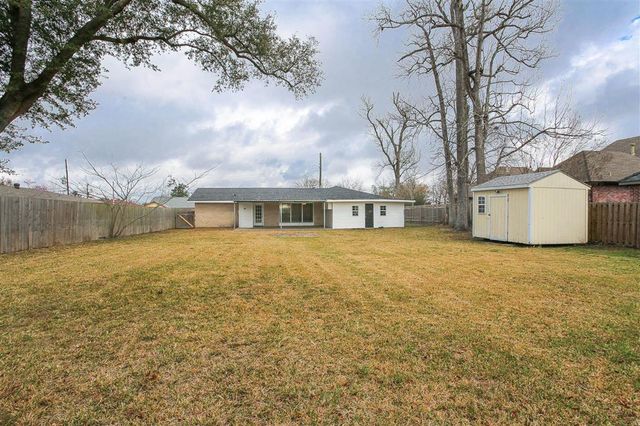 1015 Paris Street, Lake Charles, LA 70605