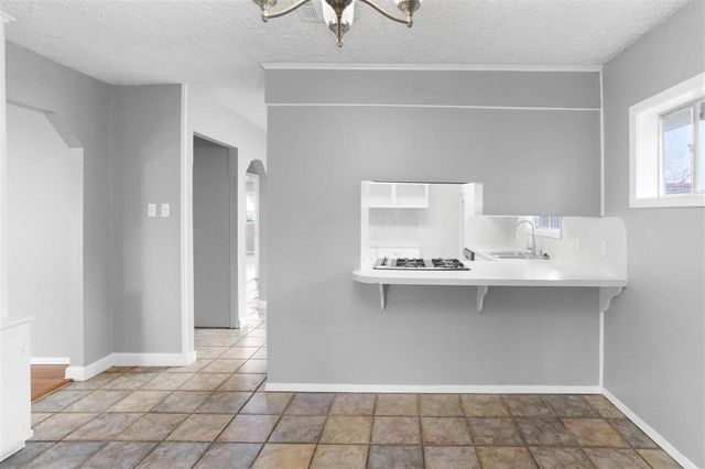 1015 Paris Street, Lake Charles, LA 70605