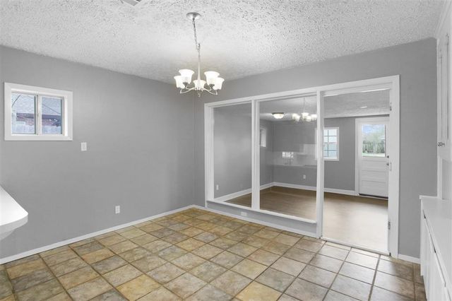 1015 Paris Street, Lake Charles, LA 70605