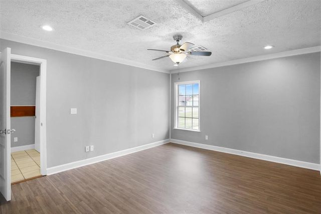 1015 Paris Street, Lake Charles, LA 70605