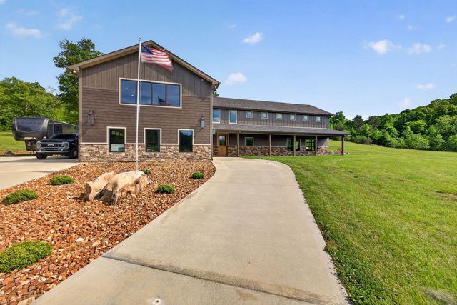 106 Pleasant Shade Lane, Monterey, TN 38574