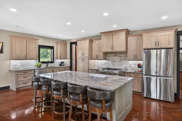 106 Pleasant Shade Lane, Monterey, TN 38574