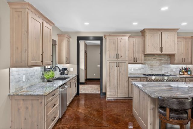 106 Pleasant Shade Lane, Monterey, TN 38574