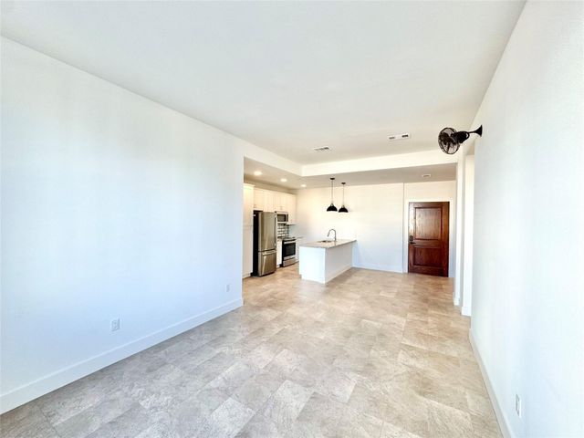 2102 Mechanic Street 204, Galveston, TX 77550