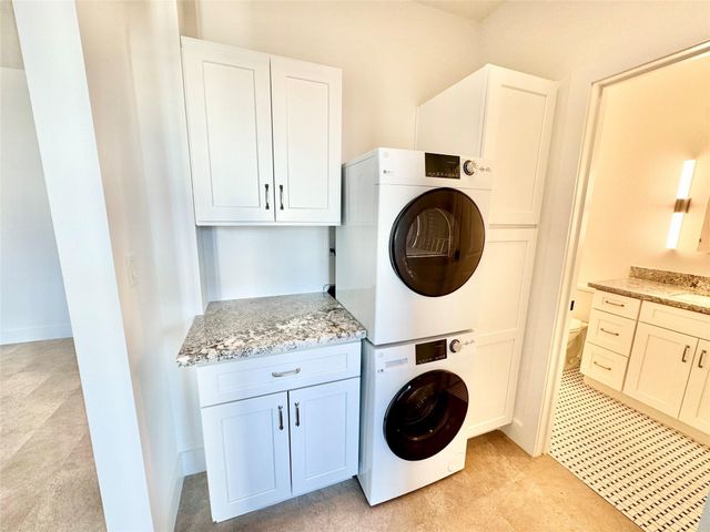 2102 Mechanic Street 204, Galveston, TX 77550