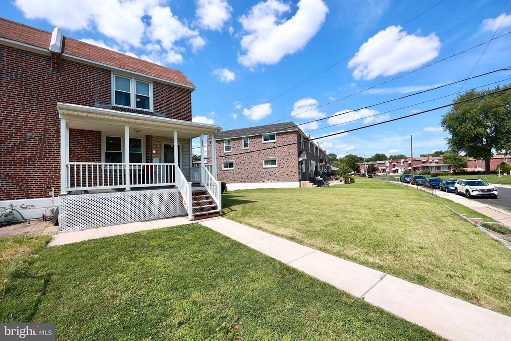 939 MAPLE AVE, GLENOLDEN, PA 19036 — photo 3